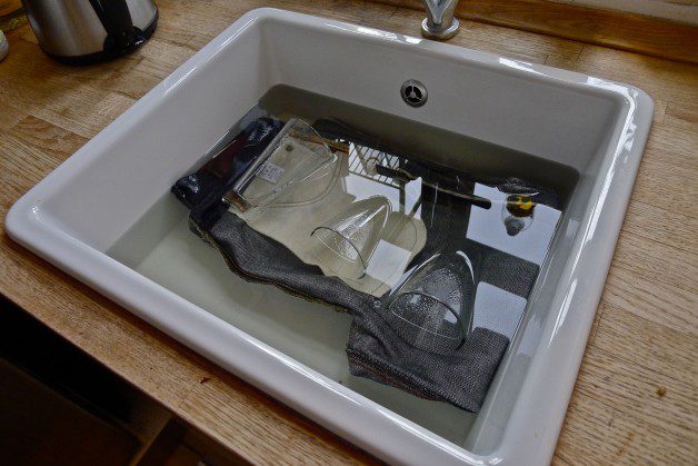 How to soak denim jeans