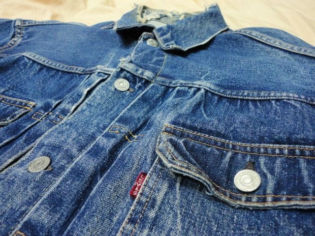 Levi's Big 'V' Jackets: Putting the Value in Vintage