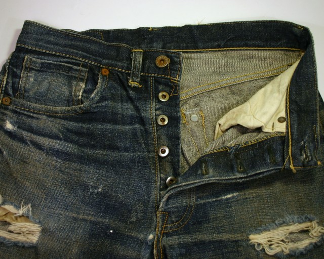 Why The Famous Levi's Arcuate Was Painted: The 1944 S501XX