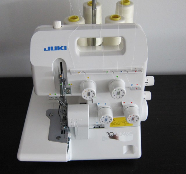 Denimhunters_taylor_tailor_sewing_machine3
