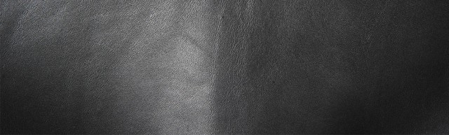 Smooth-Steerhide-Black-Close-Denimhunters